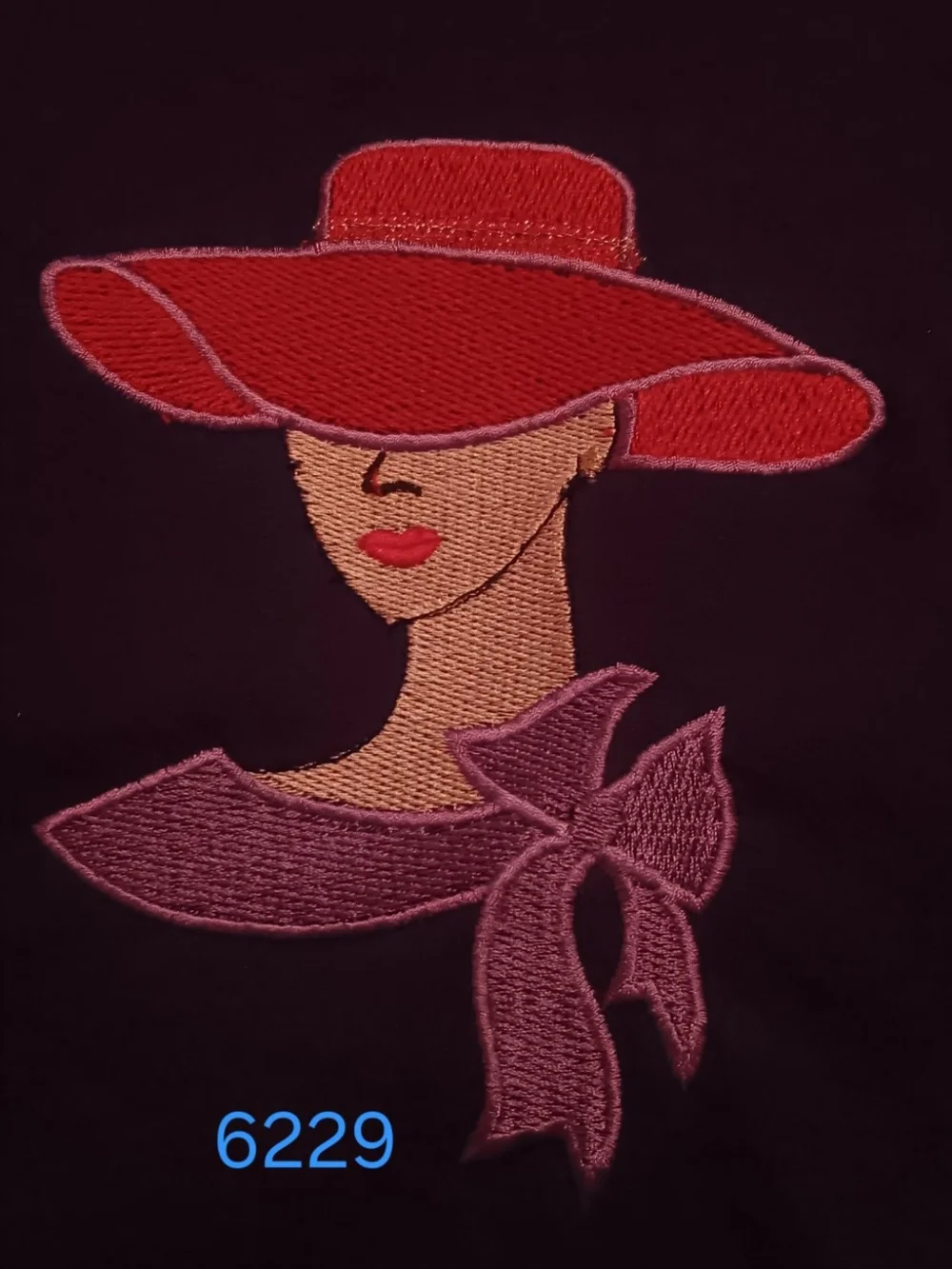 Red Hat Society Short Sleeve T Shirt - Picture 2 of 2